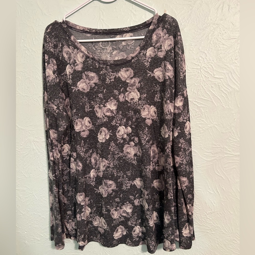 Maurice’s 24/7 Long Sleeve Floral Top